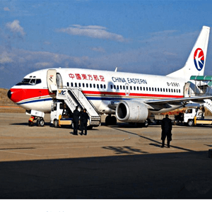 成都天府航空货运航空快运业稳步发展的原因是什么？